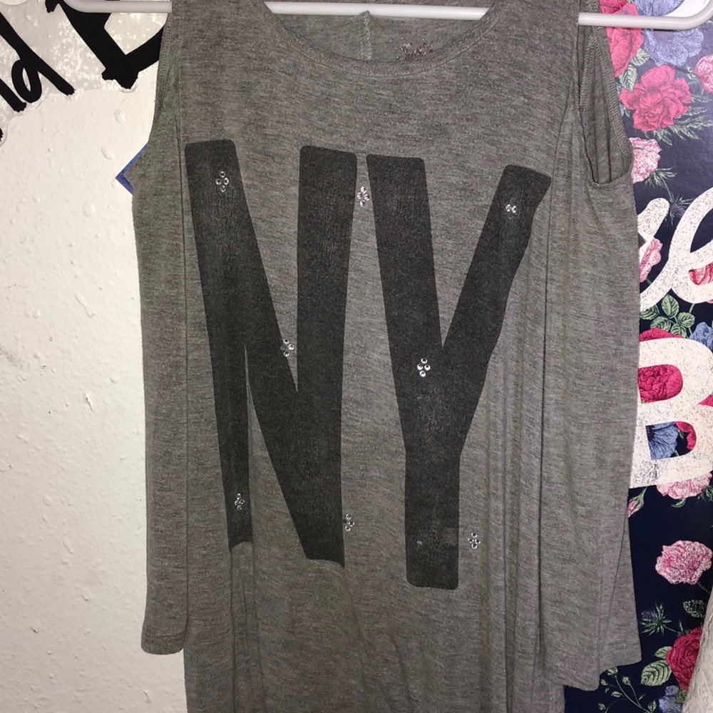 NY Gray Off Sleeve Shirt